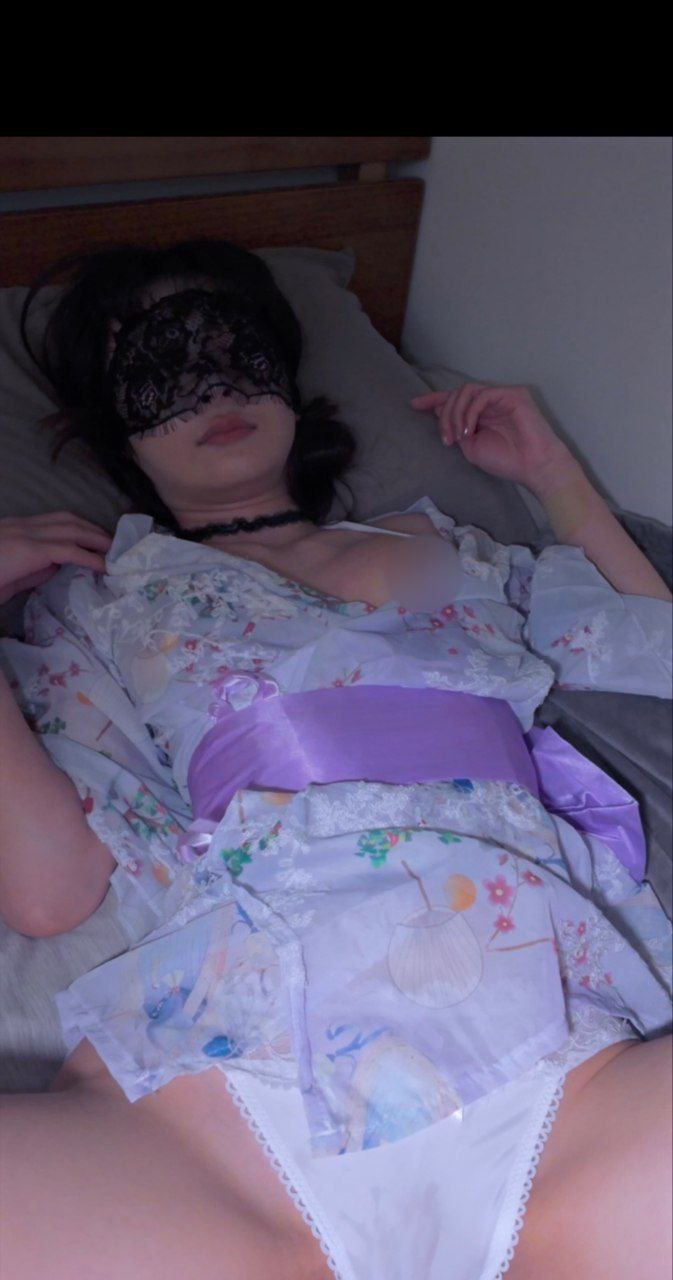 《DemiFairyTW-DTW-026不小心走进汤屋员工休息室，看到穿着和服熟睡的服务生，居然有意外的展开》最新高清视频播放封面图