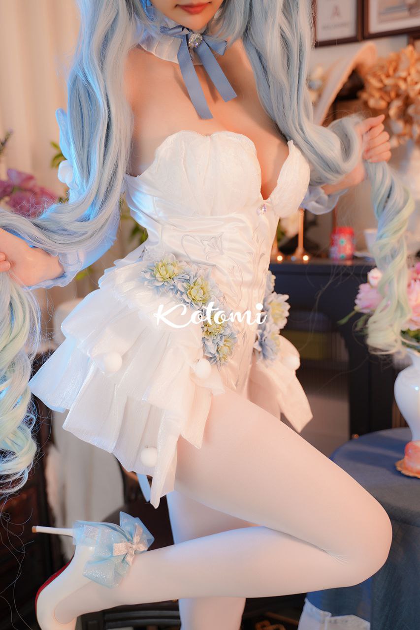 《MisakiSuzuki-美脚的赐福初音粉蝶花精灵篇单人篇》最新高清在线播放封面图