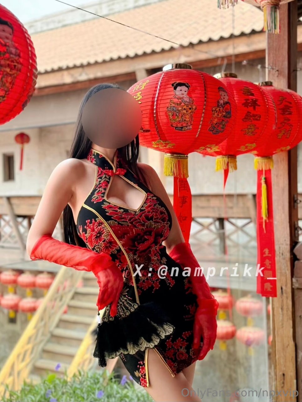 《Namprikk-新年特辑大红旗袍》最新高清在线播放封面图